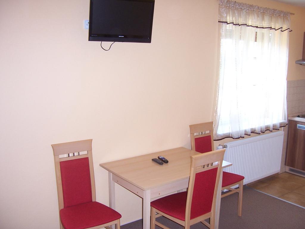 Pension Euro Mikulov Exterior foto